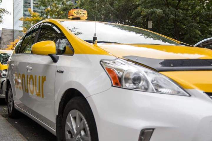 Expédier un colis en taxi Montréal